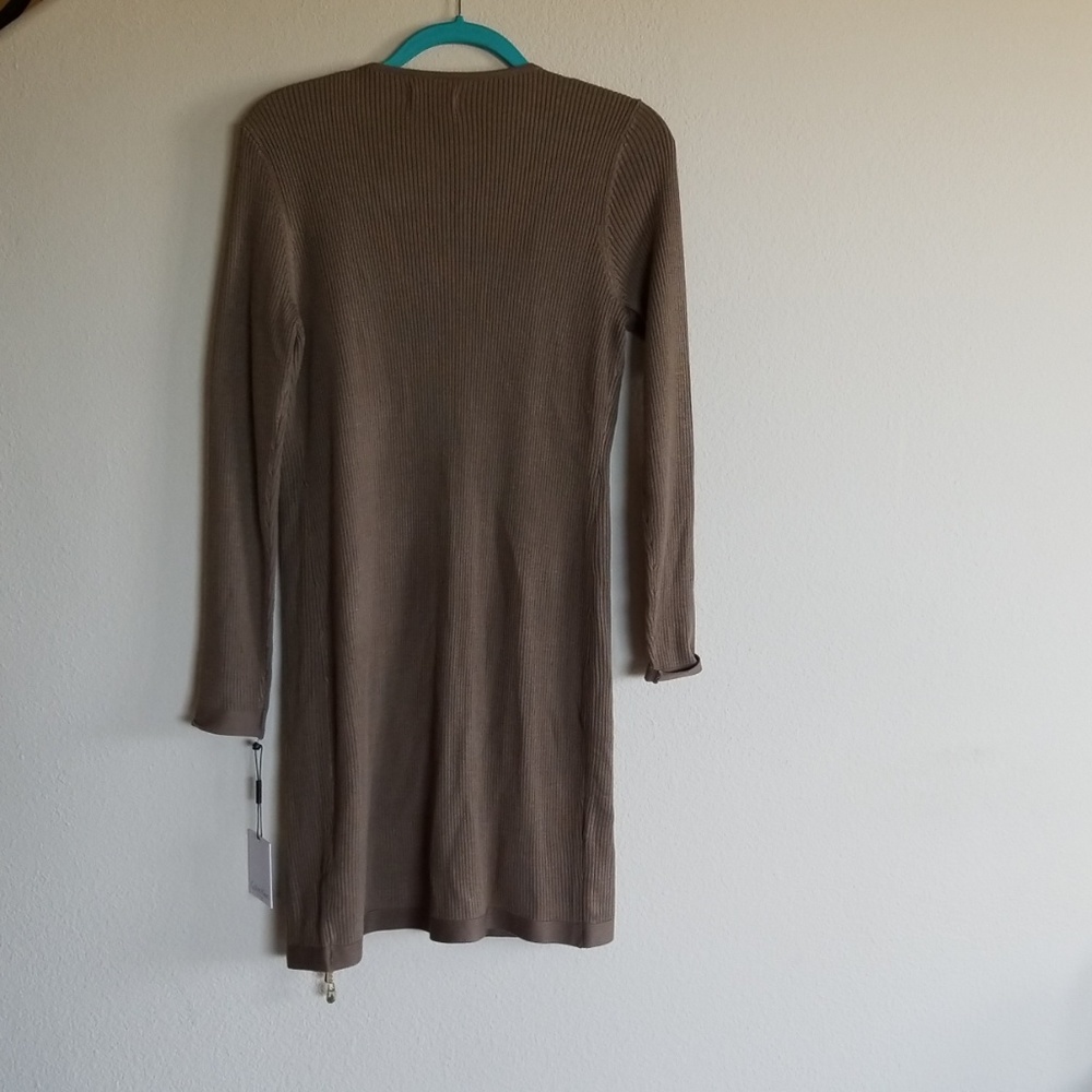 Sweater - Picture 4 of 4